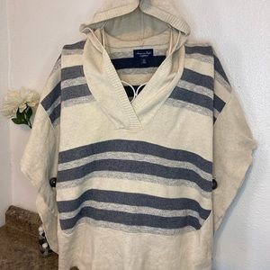 American Eagle size XS poncho